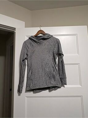 Lululemon Pick Up The Pace Long Sleeve Luon Spray Denim Hoodie Women’s Size 2